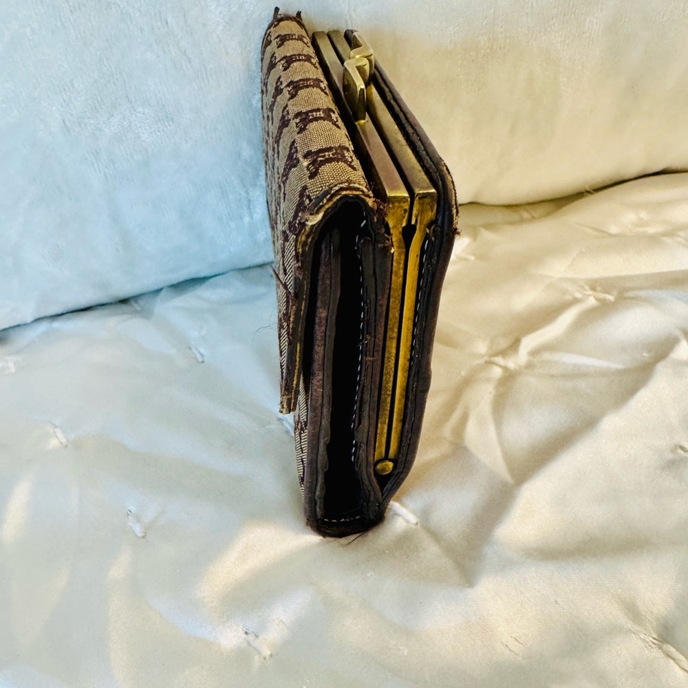 Celine Brown Kisslock Wallet - Picture 4 of 10